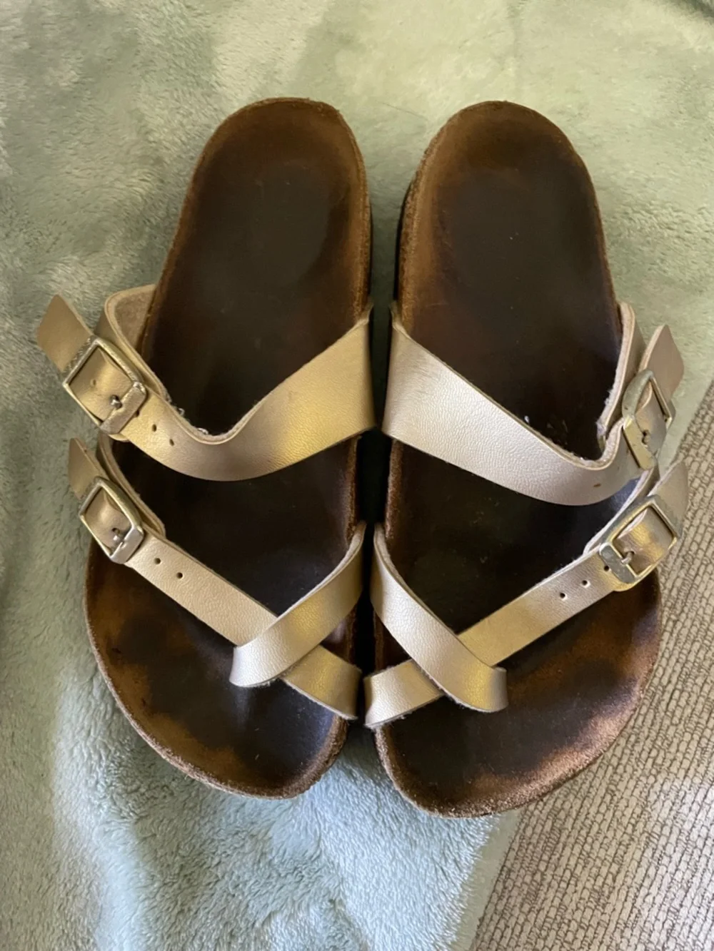 ✨Women’s/Kids Birkenstock Sandals Gold Size 35 - Picture 2 of 6